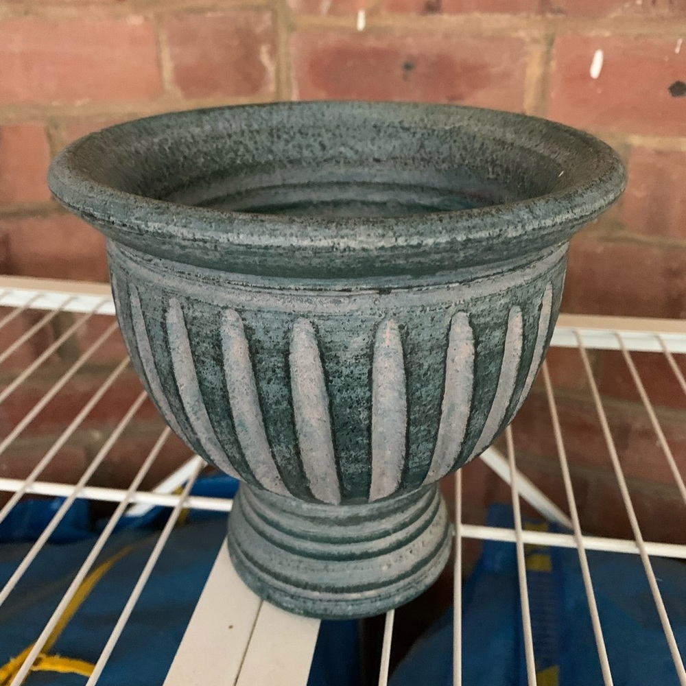 New! Classic planter